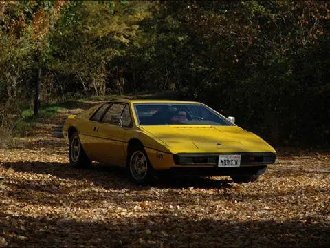 Lotus Esprit S1 chassis 000 INFO & IMIGES historical archive photograph 92