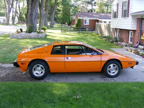 Lotus Esprit S1 chassis 000 INFO & IMIGES historical archive photograph 67