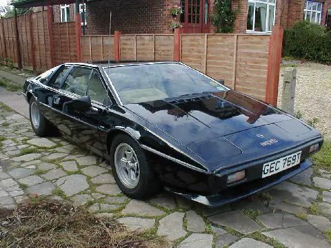 Lotus Esprit S1 chassis 000 INFO & IMIGES historical archive photograph 94