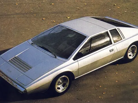 Lotus Esprit S1 chassis 000 INFO & IMIGES historical archive photograph 59