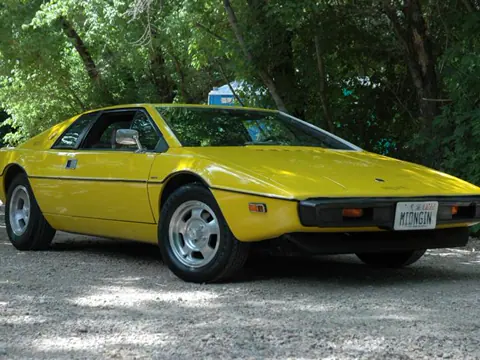Lotus Esprit S1 chassis 000 INFO & IMIGES historical archive photograph 48