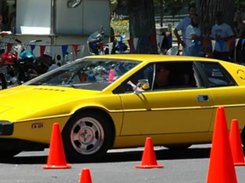 Lotus Esprit S1 chassis 000 INFO & IMIGES historical archive photograph 47