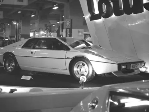 Lotus Esprit S1 chassis 000G historical archive photograph 3