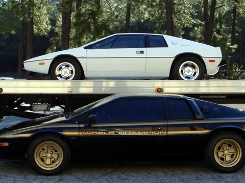 Lotus Esprit S1 chassis 104G registration BOND 007 historical archive photograph 6