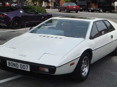 Lotus Esprit S1 chassis 104G registration BOND 007 historical archive photograph 4