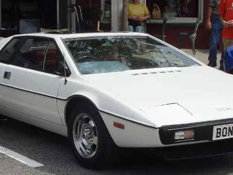 Lotus Esprit S1 chassis 104G registration BOND 007 historical archive photograph 3