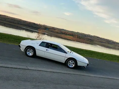 Lotus Esprit S1 chassis 123H registration 2WJL822 and TJA 790R historical archive photograph 12