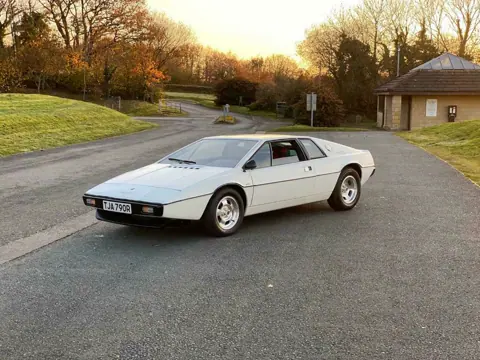 Lotus Esprit S1 chassis 123H registration 2WJL822 and TJA 790R historical archive photograph 11