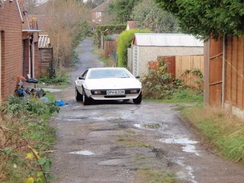 Lotus Esprit S1 chassis 127G registration OPH 633R historical archive photograph 1