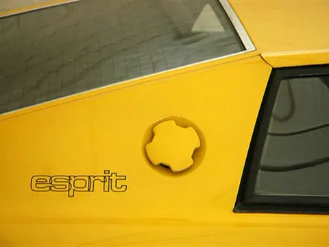 Lotus Esprit S1 chassis 145G registration PNM 132R historical archive photograph 13