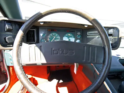 Lotus Esprit S1 chassis 151H historical archive photograph 35