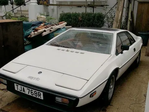 Lotus Esprit S1 chassis 155H registration TJA 768R historical archive photograph 1