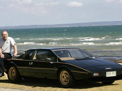 Lotus Esprit S1 chassis 156J registration BVG 952 historical archive photograph 14