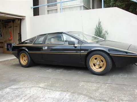 Lotus Esprit S1 chassis 156J registration BVG 952 historical archive photograph 2