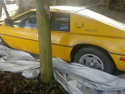 Lotus Esprit S1 chassis 168H historical archive photograph 8