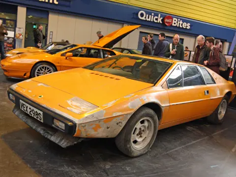 Lotus Esprit S1 chassis 170G registration VEX 298S historical archive photograph 1