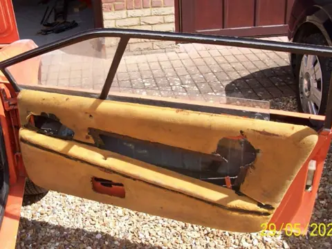 Lotus Esprit S1 chassis 175G registration RON 469R historical archive photograph 16