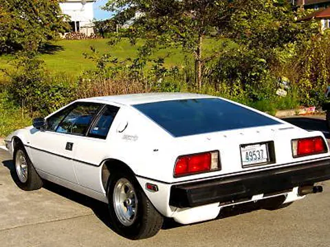 Lotus Esprit S1 chassis 178H registration 49537 and 6PYE352 historical archive photograph 30