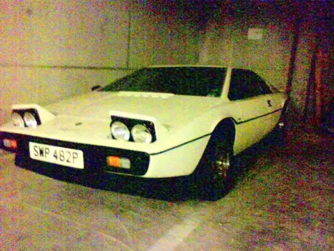 Lotus Esprit S1 chassis 187G registration SWP 482P historical archive photograph 3