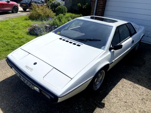 Lotus Esprit S1 chassis 194G registration 250 LOT and VJM 900S historical archive photograph 25