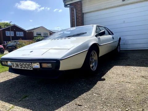 Lotus Esprit S1 chassis 194G registration 250 LOT and VJM 900S historical archive photograph 20