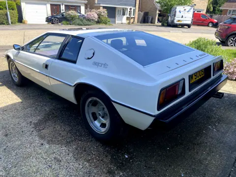 Lotus Esprit S1 chassis 194G registration 250 LOT and VJM 900S historical archive photograph 8