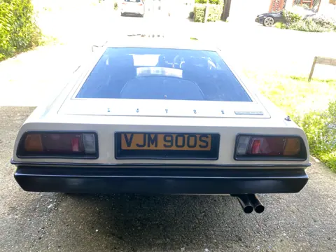 Lotus Esprit S1 chassis 194G registration 250 LOT and VJM 900S historical archive photograph 22