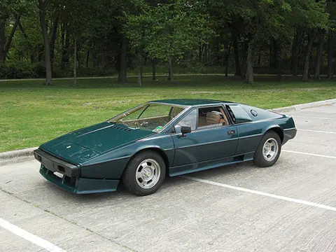 Lotus Esprit S1 chassis 197H registration 428 CPF historical archive photograph 19