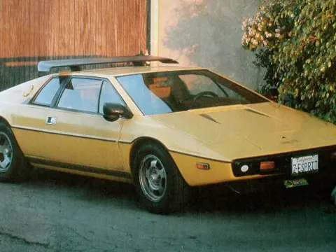 Lotus Esprit S1 chassis 201H registration Z ESPRIT historical archive photograph 4