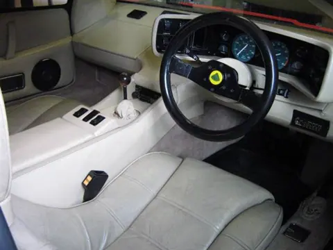 Lotus Esprit S1 chassis 208G registration NOU 63R historical archive photograph 7