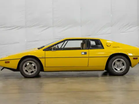 Lotus Esprit S1 chassis 210H historical archive photograph 9