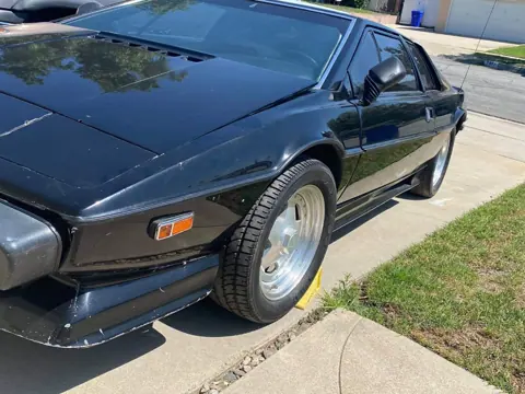 Lotus Esprit S1 chassis 226H registration 2MOW642 historical archive photograph 6
