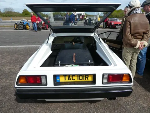 Lotus Esprit S1 chassis 254G registration 619HHW and TAC 101R historical archive photograph 3