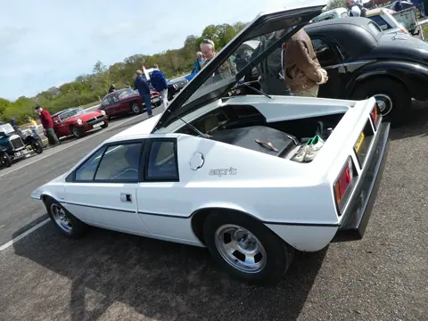 Lotus Esprit S1 chassis 254G registration 619HHW and TAC 101R historical archive photograph 4