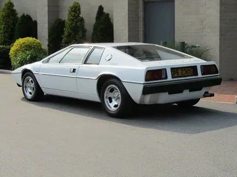 Lotus Esprit S1 chassis 270G registration 600 LOT and XPE 230S historical archive photograph 15
