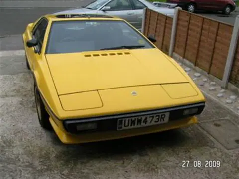 Lotus Esprit S1 chassis 272G registration UWW 473R historical archive photograph 12