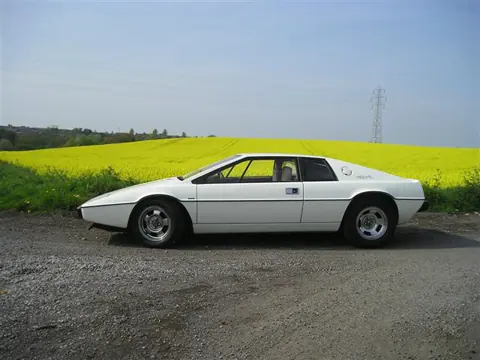 Lotus Esprit S1 chassis 284G registration WEA 977S historical archive photograph 11