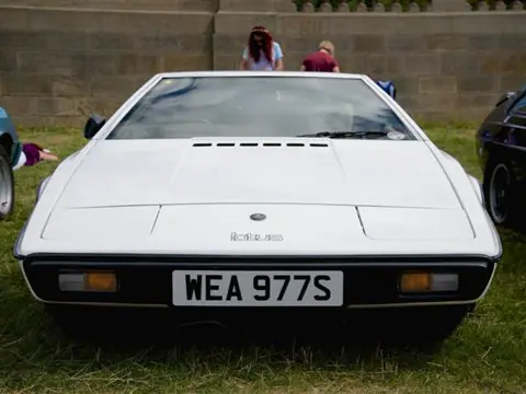 Lotus Esprit S1 chassis 284G registration WEA 977S historical archive photograph 5