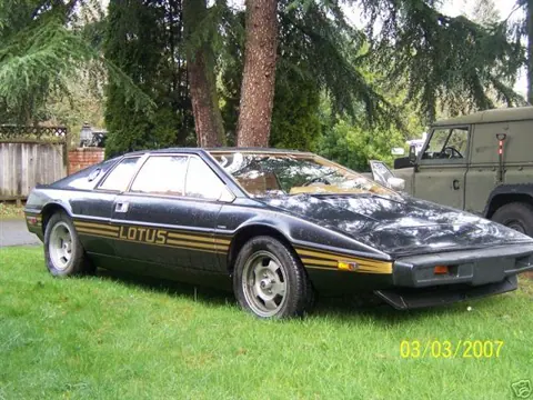 Lotus Esprit S1 chassis 286H registration ZEN 933 historical archive photograph 6
