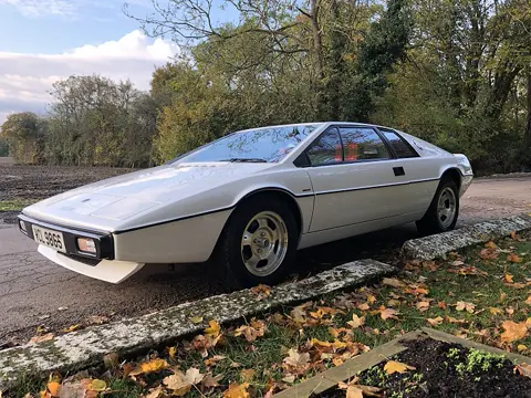 Lotus Esprit S1 chassis 291G registration VCL 986S historical archive photograph 12