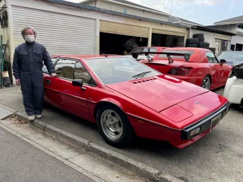 Lotus Esprit S1 chassis 293G registration VPA 395S historical archive photograph 6