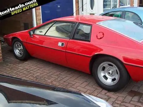 Lotus Esprit S1 chassis 293G registration VPA 395S historical archive photograph 9