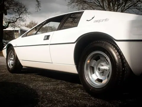Lotus Esprit S1 chassis 309G registration SIA 5373 and SYU 715S historical archive photograph 2