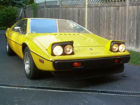 Lotus Esprit S1 chassis 322H registration 107120 historical archive photograph 25