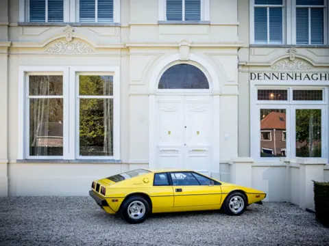 Lotus Esprit S1 chassis 322H registration 107120 historical archive photograph 10