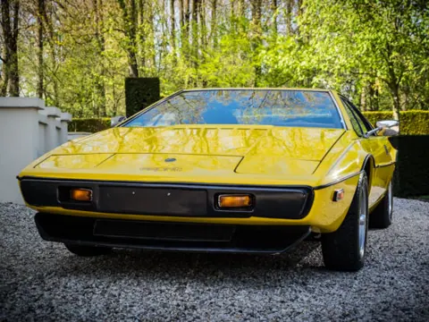 Lotus Esprit S1 chassis 322H registration 107120 historical archive photograph 8