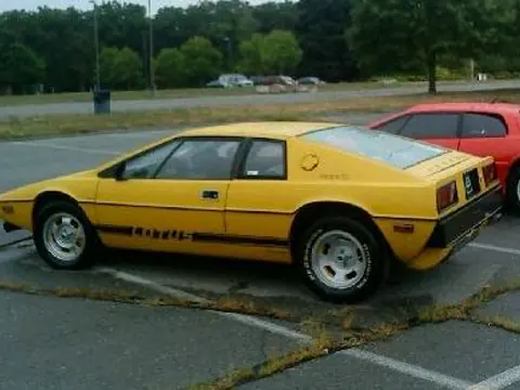 Lotus Esprit S1 chassis 324H registration 77 S1 007 historical archive photograph 31