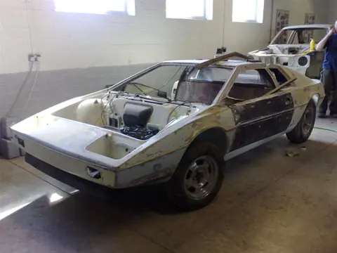 Lotus Esprit S1 chassis 326G registration AWR 242S and OOM 671 historical archive photograph 10