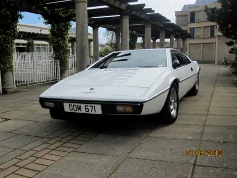 Lotus Esprit S1 chassis 326G registration AWR 242S and OOM 671 historical archive photograph 8