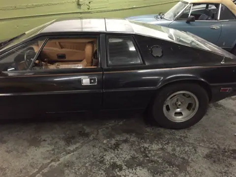 Lotus Esprit S1 chassis 327H registration 415 RHH and TRJ 532R historical archive photograph 10